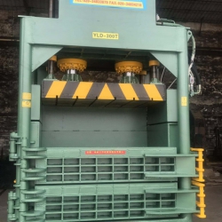 300T液压打包机，新门板扣法，省力，低噪音.